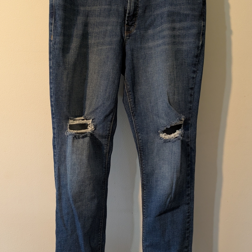 5 For $20 Old Navy Distressed Blue Jeans In Size 10 Petite